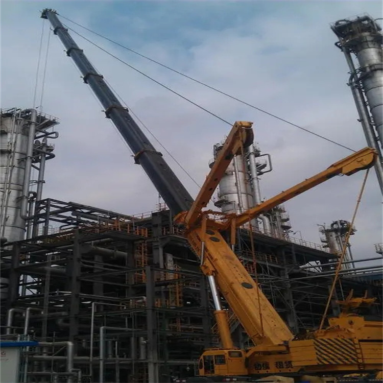 凤山吊板房的吊车