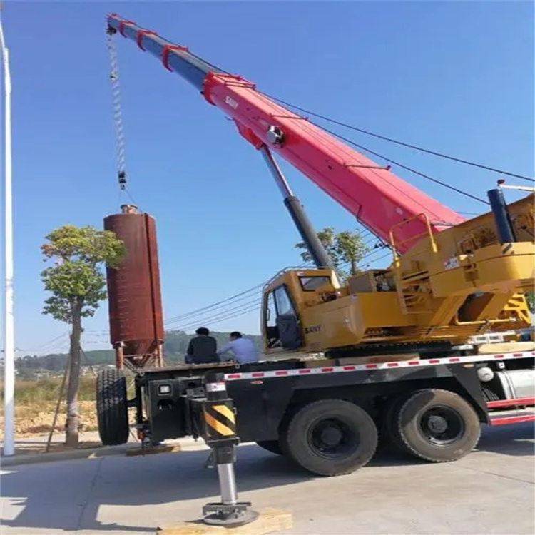 凤山80吨吊车出租多少钱